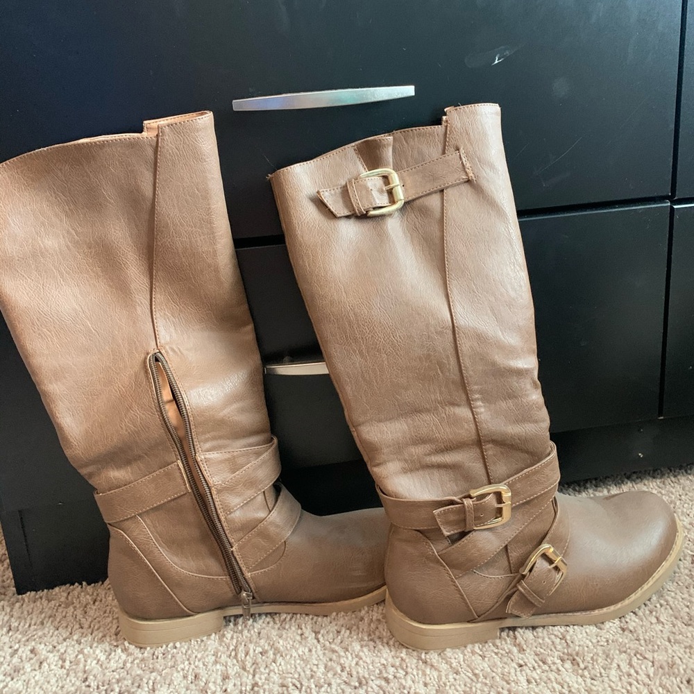brown boots